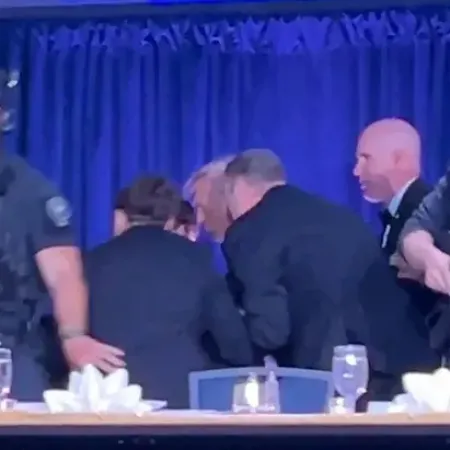 Evacuaron a Donald Trump por un tiroteo en medio de una cena con periodistas en la Casa Blanca