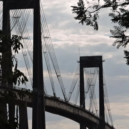 Diputados provinciales presentaron un proyecto para que Nación ejecute obras de seguridad en el Puente General Belgrano