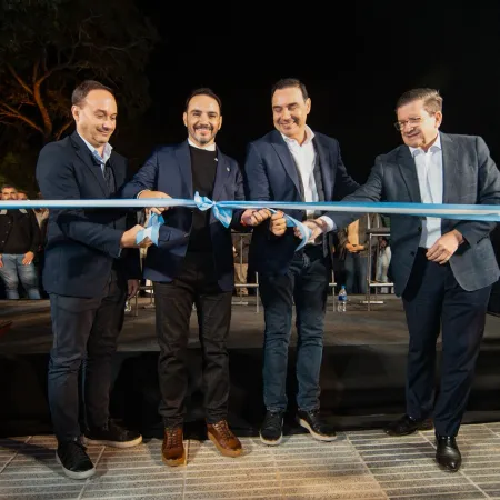 Con una inversión millonaria, Juan Pablo Valdés inauguró la nueva Costanera de Goya