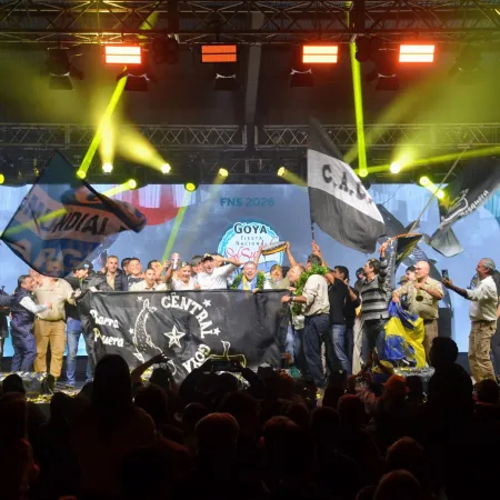 Una noche de consagración y encuentro en la cena de cierre de la Fiesta del Surubi