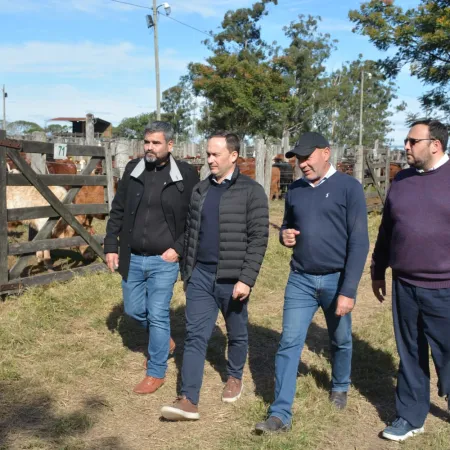 El intendente Mariano Hormaechea acompañó a los productores ganaderos