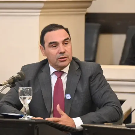 Gustavo Valdés respaldó el acuerdo entre Corrientes y Buenos Aires: "Es un acto de madurez democrática"