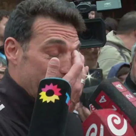 Lionel Scaloni regresó a Pujato, recibió una emotiva bienvenida y dejó un mensaje de esperanza