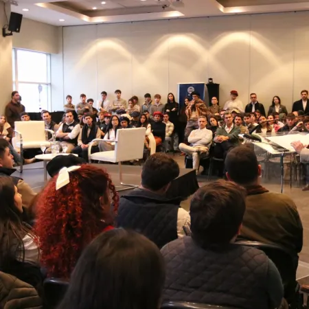 Los jóvenes del Ateneo de la Sociedad Rural Argentina debatieron cómo construir una Argentina más productiva y federal
