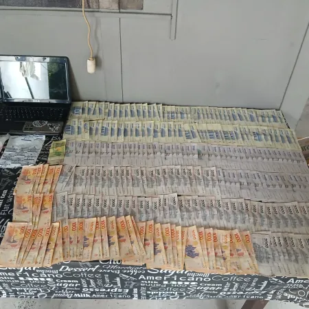 Detuvieron en Esquina a un hombre con pedido de captura y recuperaron casi $2,4 millones tras un robo