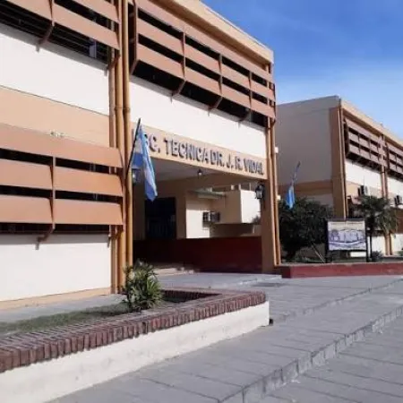 La Escuela Técnica Juan Ramón Vidal de Esquina celebra 78 años de historia y formación
