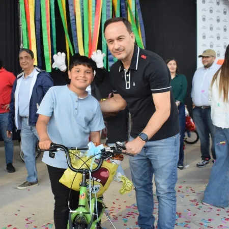 Una multitudinaria convocatoria en el festejo del dia del Niño en Costa Surubí