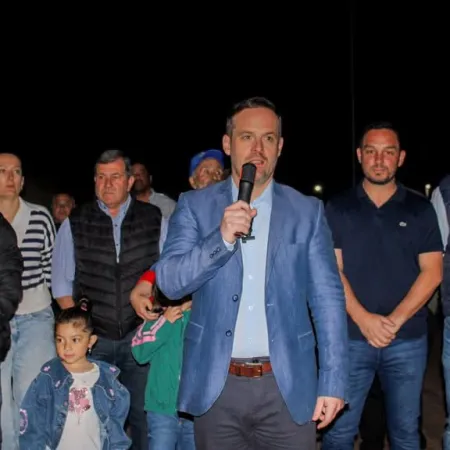 Una obra que cambia el barrio: Esquina inauguró las mejoras en la calle Antártida Argentina