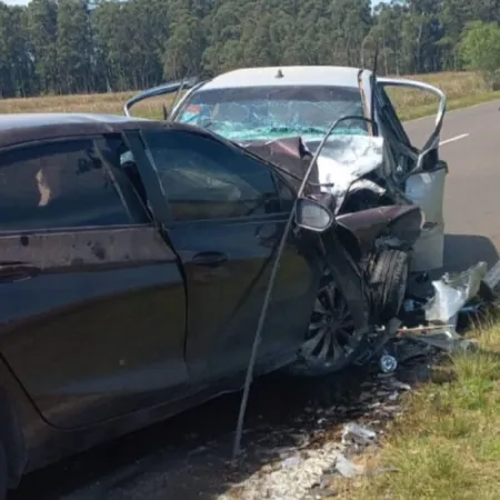 Tragedia en la Ruta 12: tres personas murieron tras un violento choque frontal