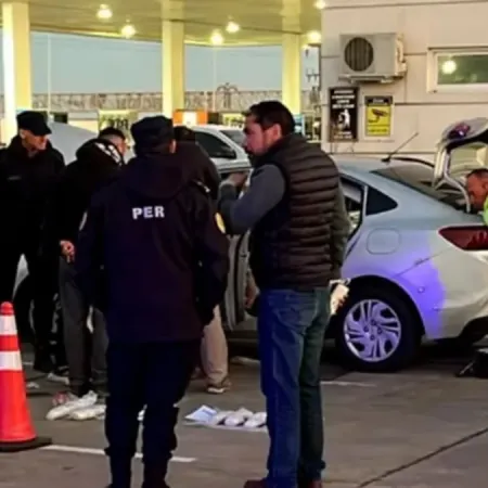 Golpe al narcotráfico: incautaron droga, éxtasis y millones de dólares tras una persecución en ruta
