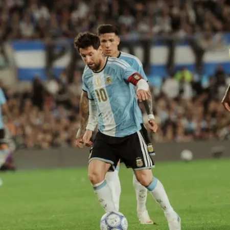 Lionel Messi tuvo una despedida inolvidable: Argentina goleó 3-0 a Benín en el Monumental