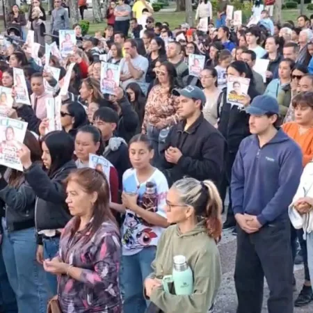 Vecinos de Esquina se movilizaron por la aparición con vida de Nancy Estela Godoy