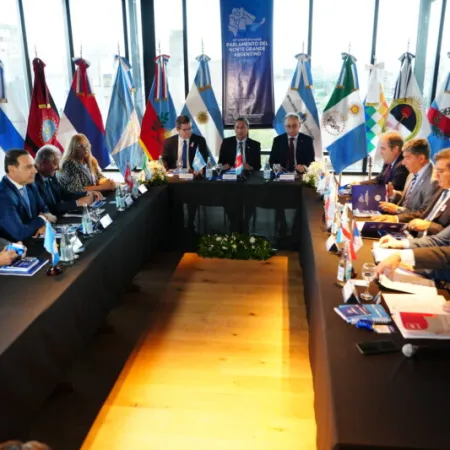 El Parlamento del Norte Grande reunió en Corrientes a sus autoridades para impulsar una agenda regional